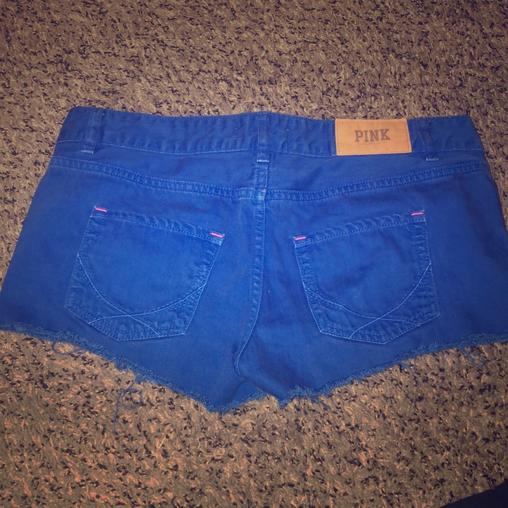 Royal blue vs pink shorts